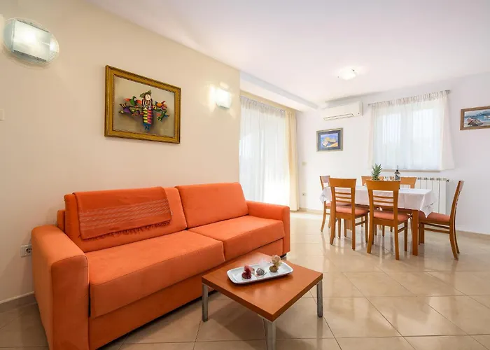 Апартаменты Nice Apartment In Basanija With Wifi