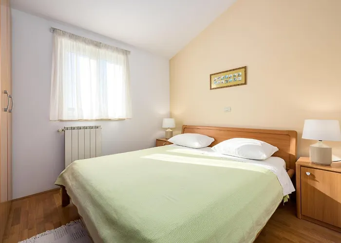 Nice Apartment In Basanija With Wifi