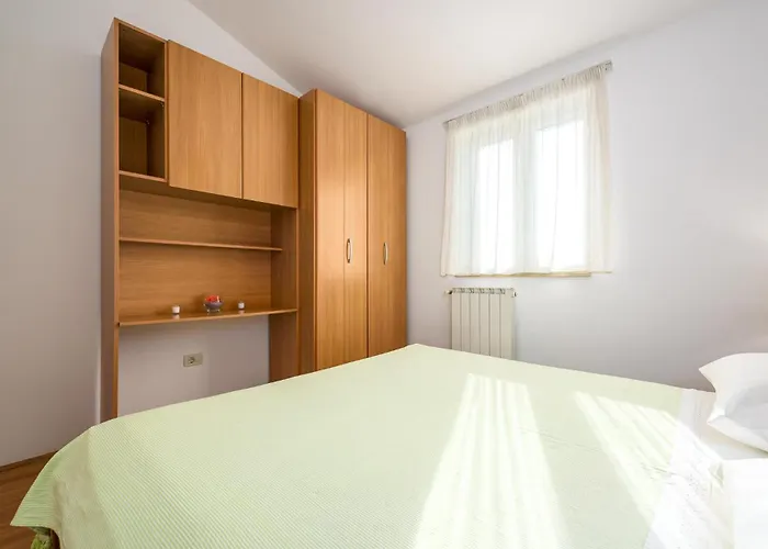 Апартаменты Nice Apartment In Basanija With Wifi