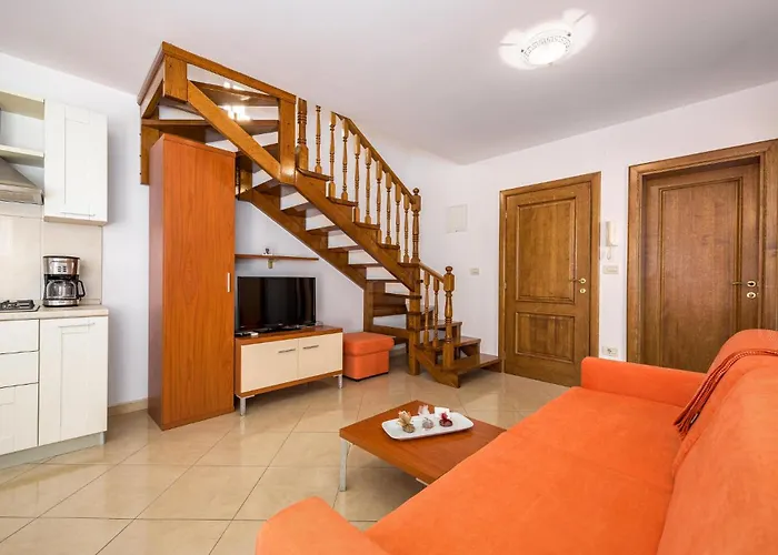Апартаменты Nice Apartment In Basanija With Wifi